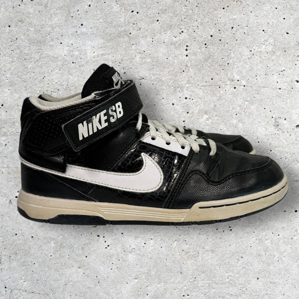 Kids Nike Morgan Mid 2 SB size 3Y